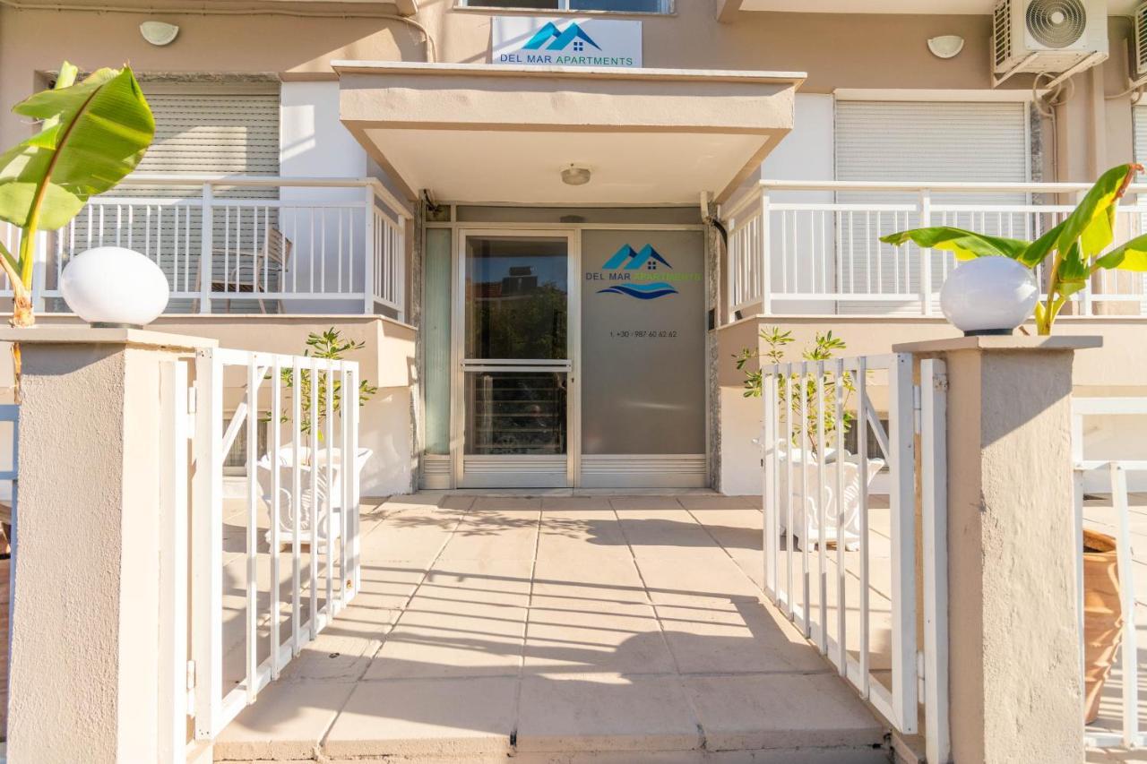 Del Mar Apartments I 阿吉亚特拉萨 外观 照片